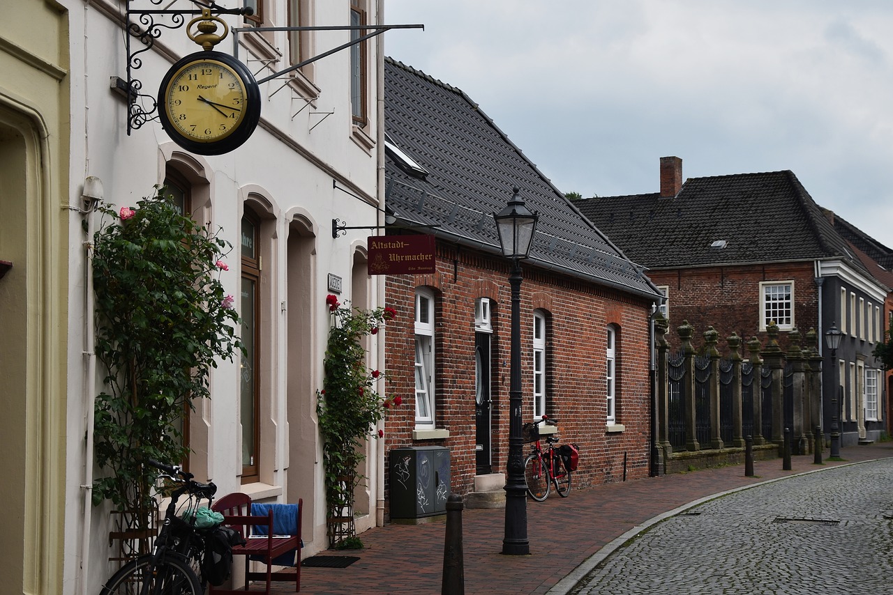 road bike clock free photo