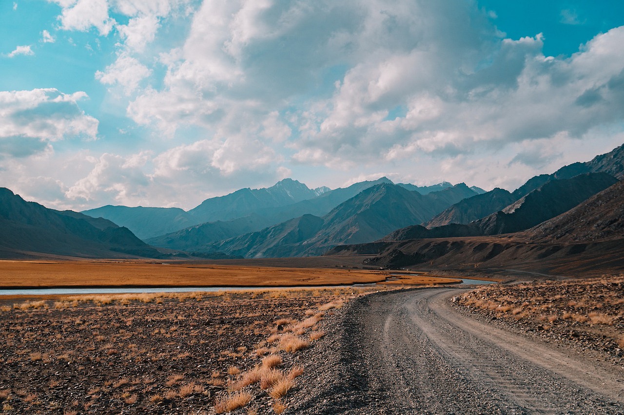 road mountain sky free photo