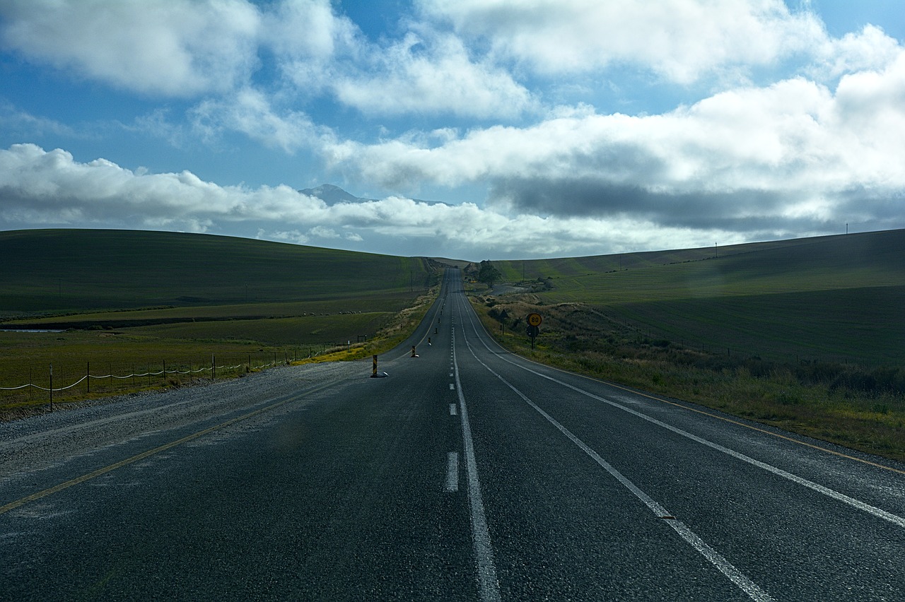 road  straight  long free photo