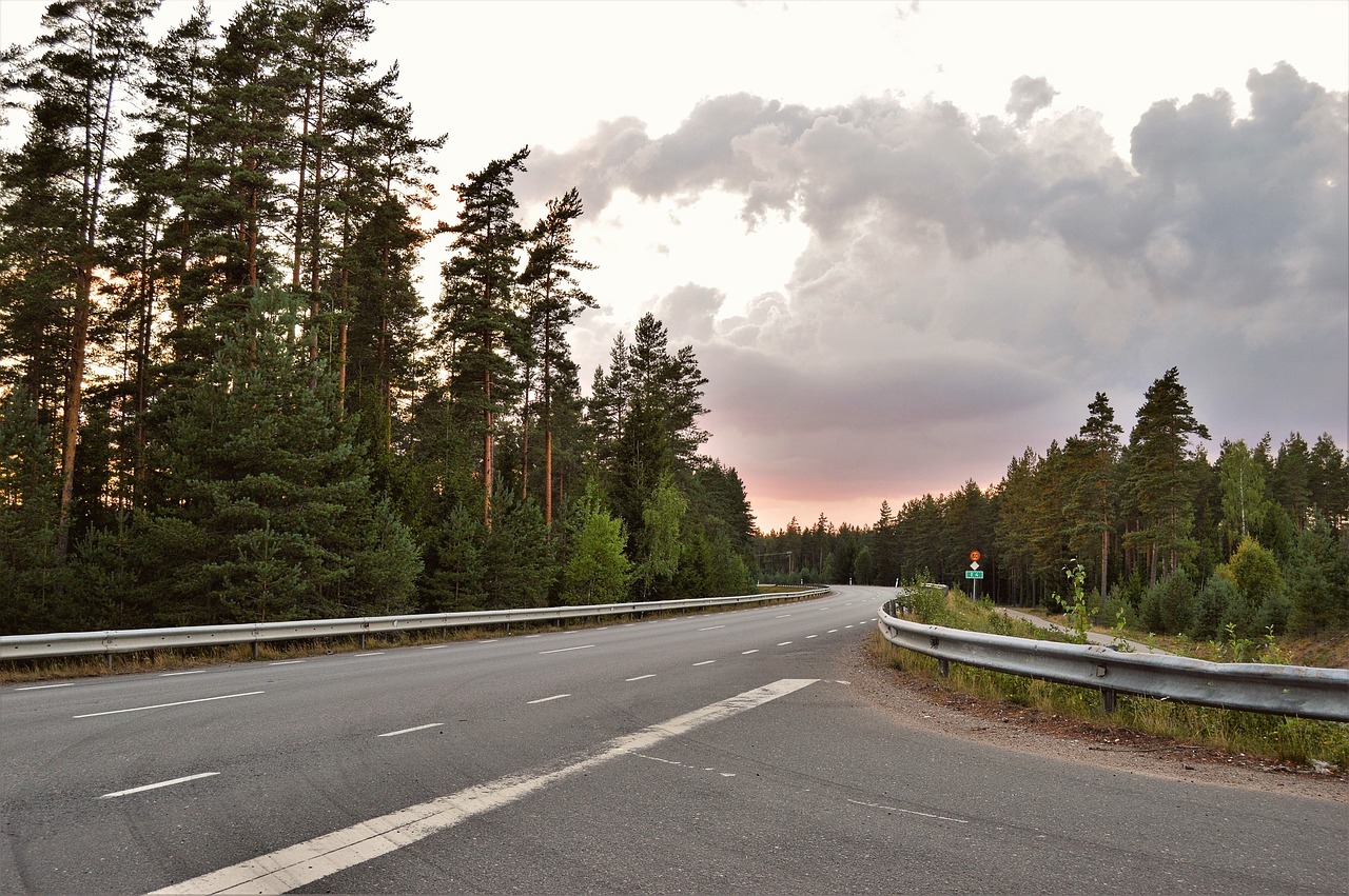 road  vaggeryd  summer free photo