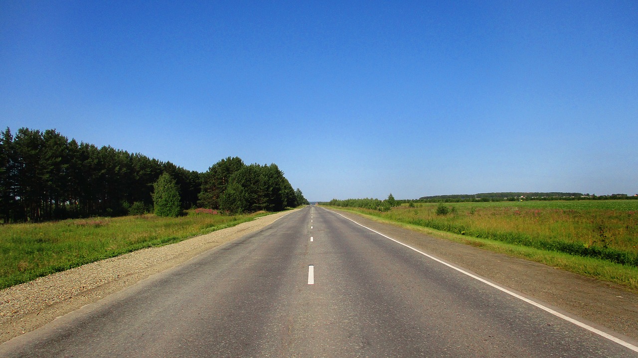 road  void  loneliness free photo