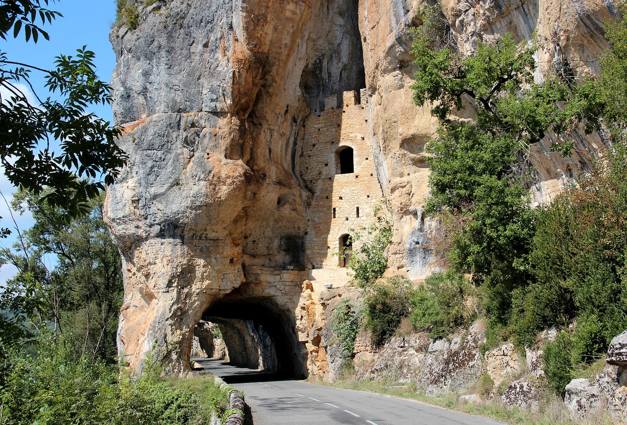 road  tunnel  roche free photo