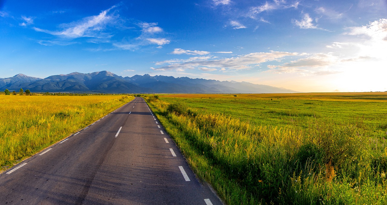 road  mountains  blue sky free photo