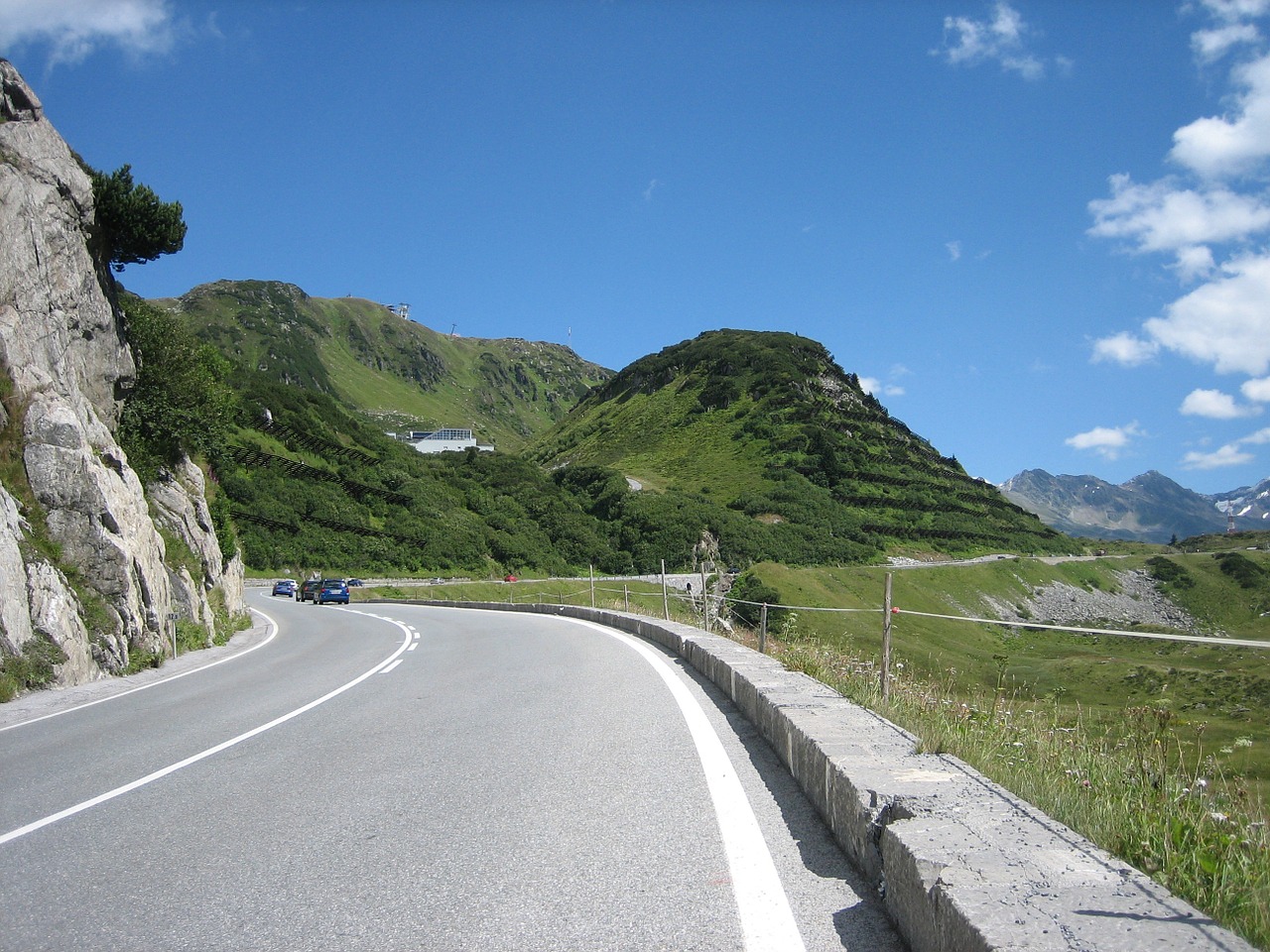 road alpine away free photo