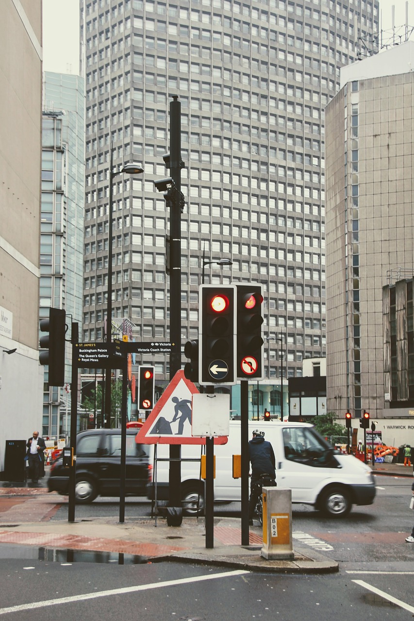 road crossing london left traffic free photo