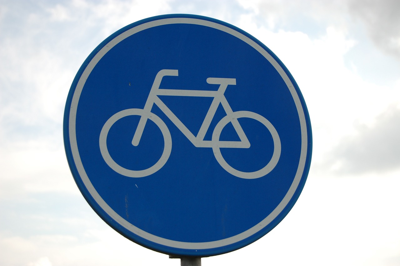 road sign bike path bicycle free photo