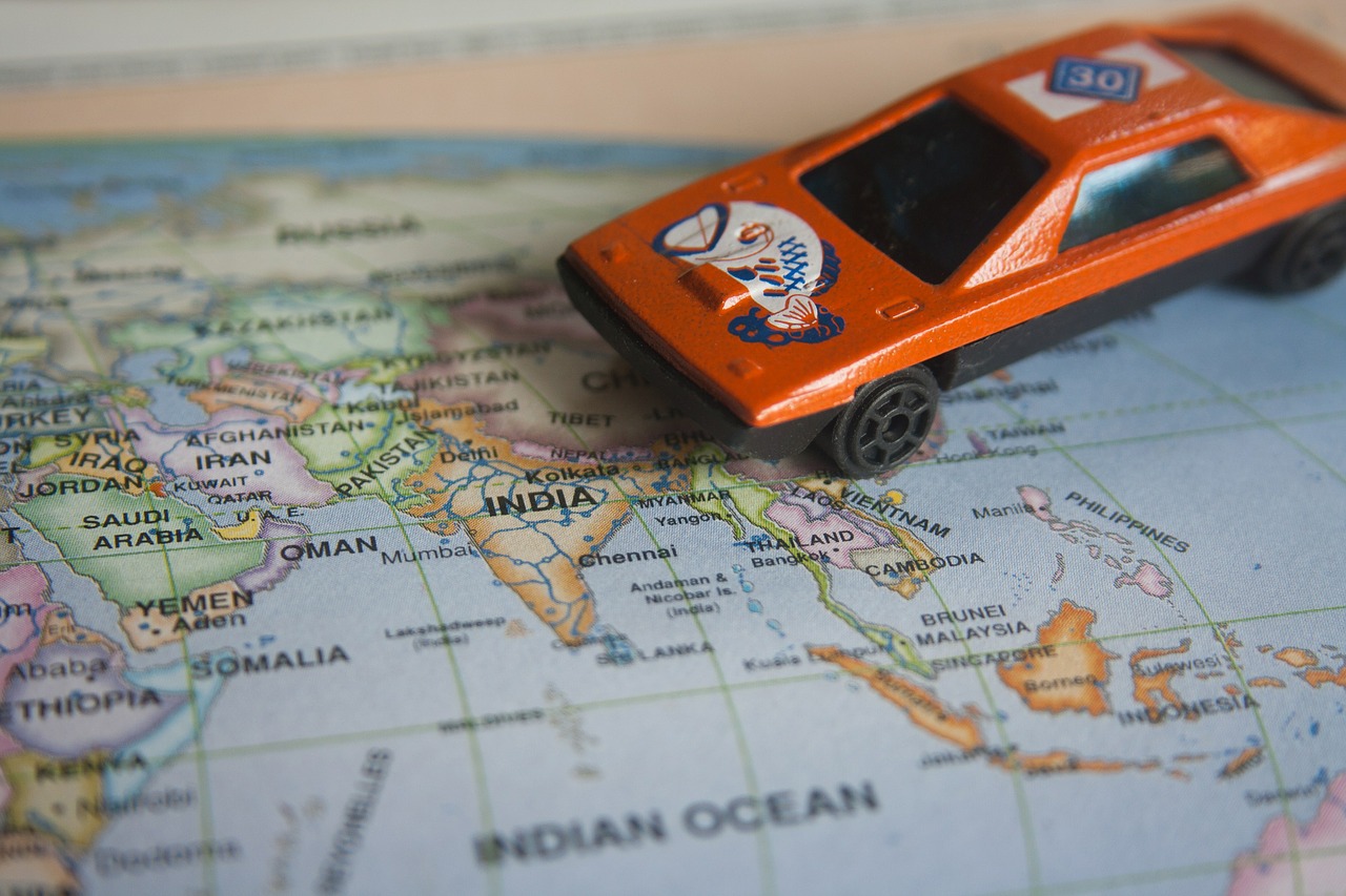 road trip world map toy free photo
