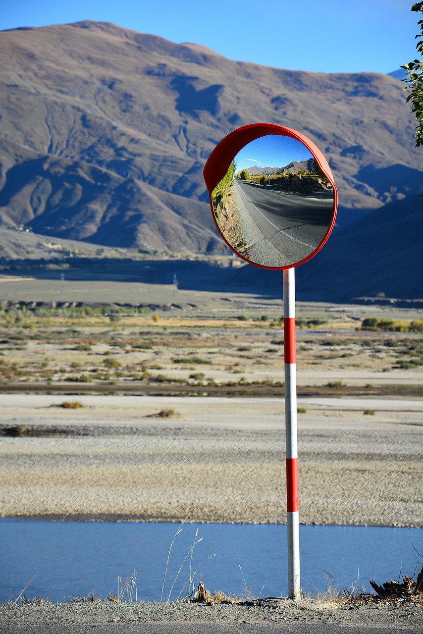 roadside scenery highway turning mirrors free photo