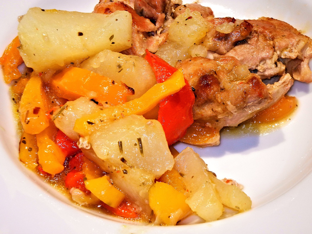 roasted chicken peppers potato free photo