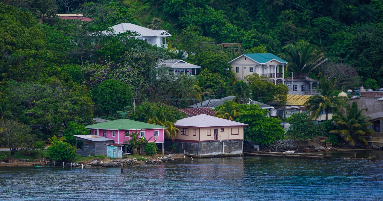 roatan honduras landscape free photo