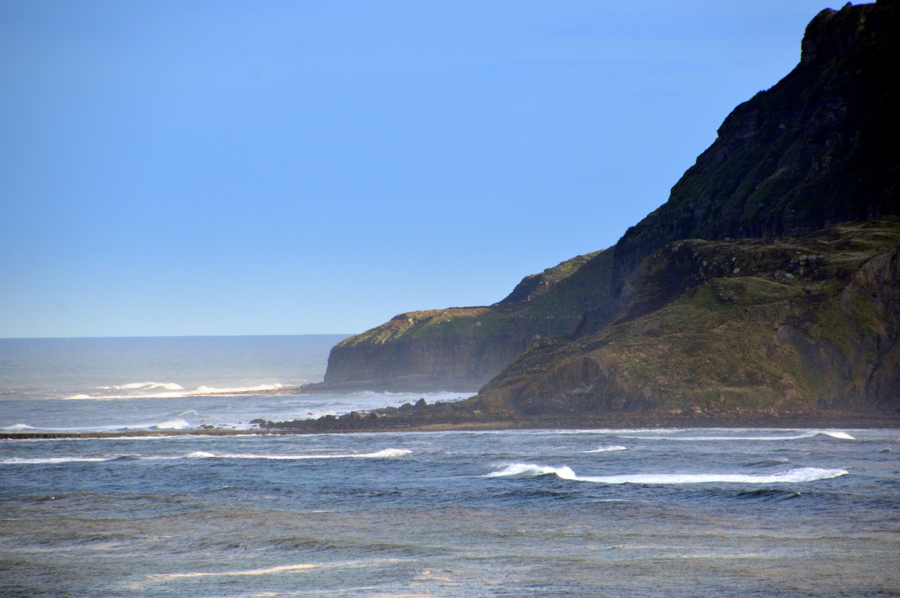 robin hoods bay seascape yorkshire free photo