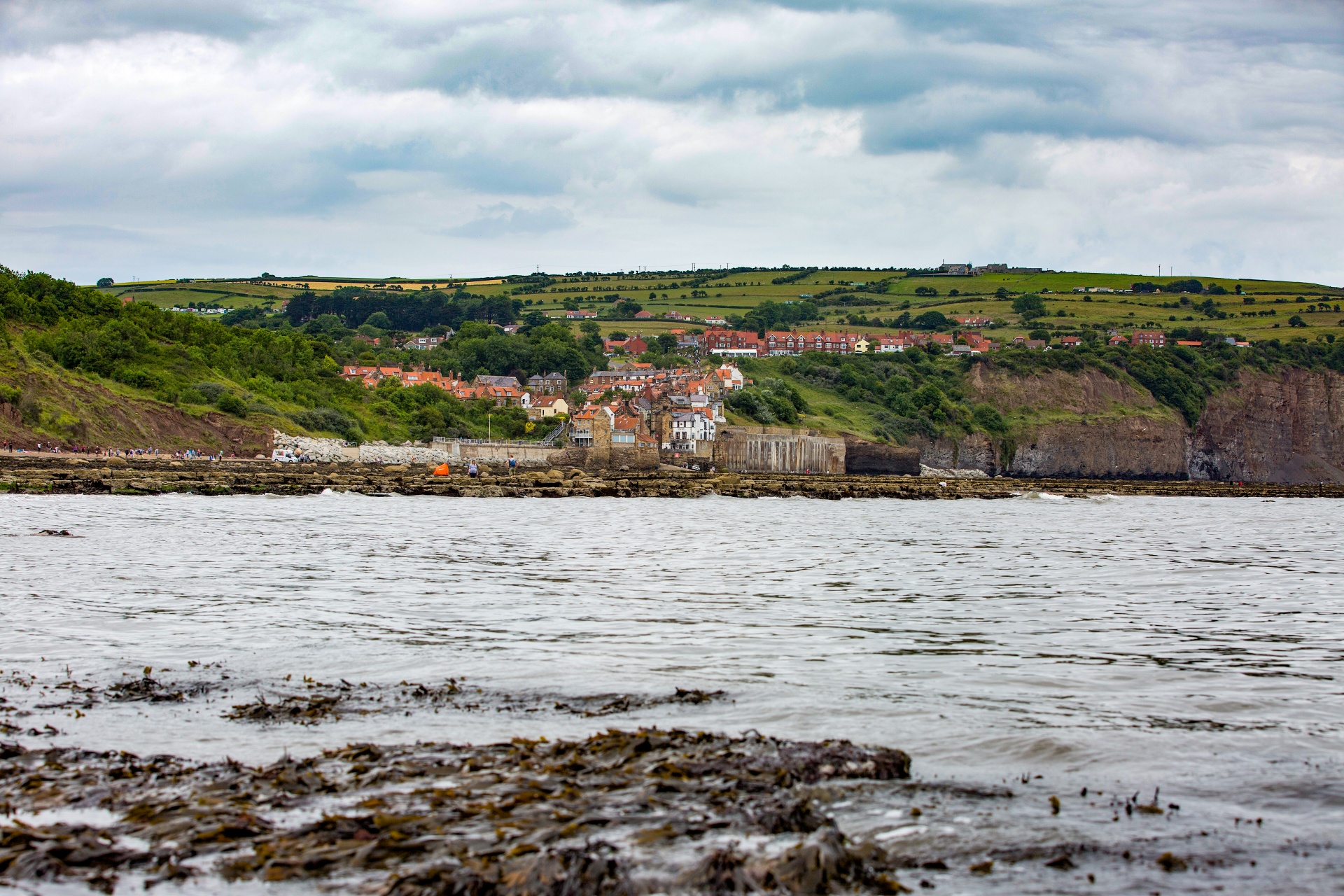 robin hoods bay free photo