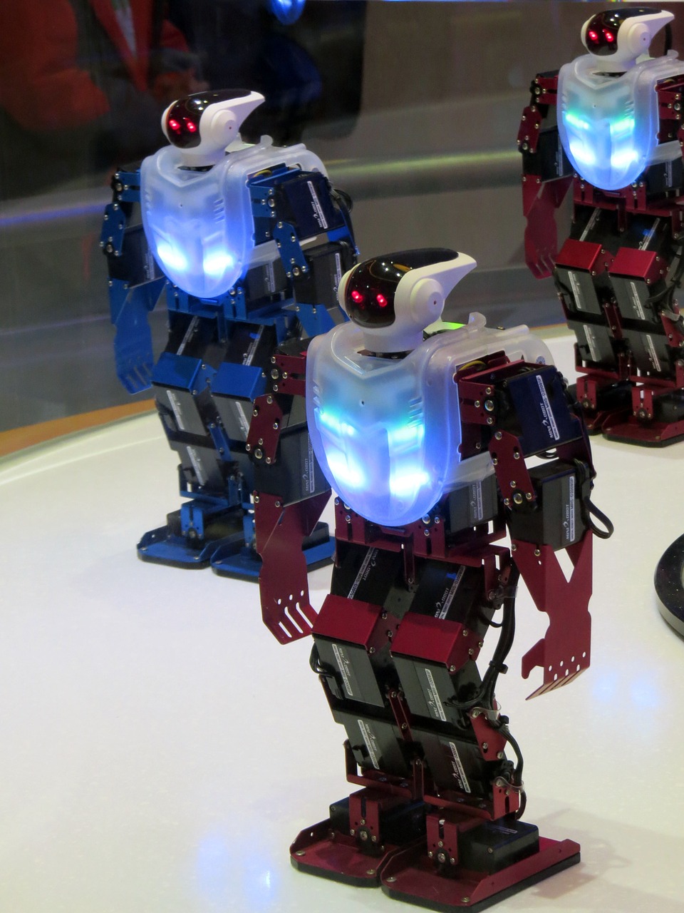 robot robot dance high-tech science free photo