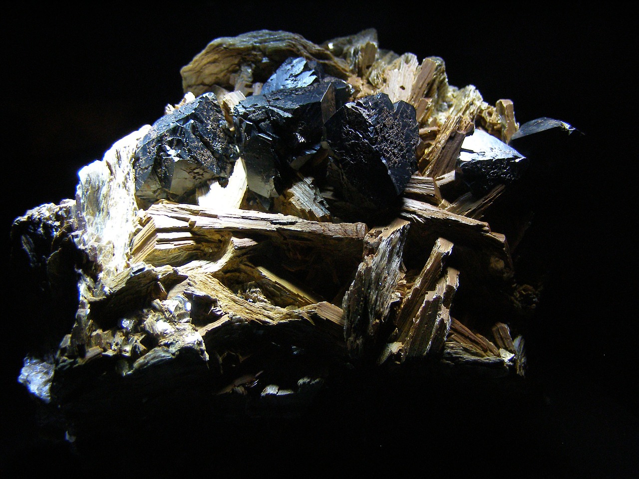 rock crystal quartz free photo