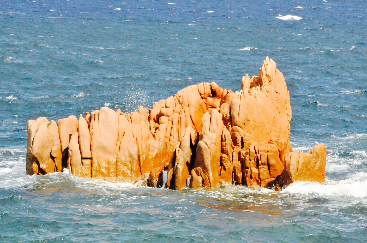 rock red sardinia free photo