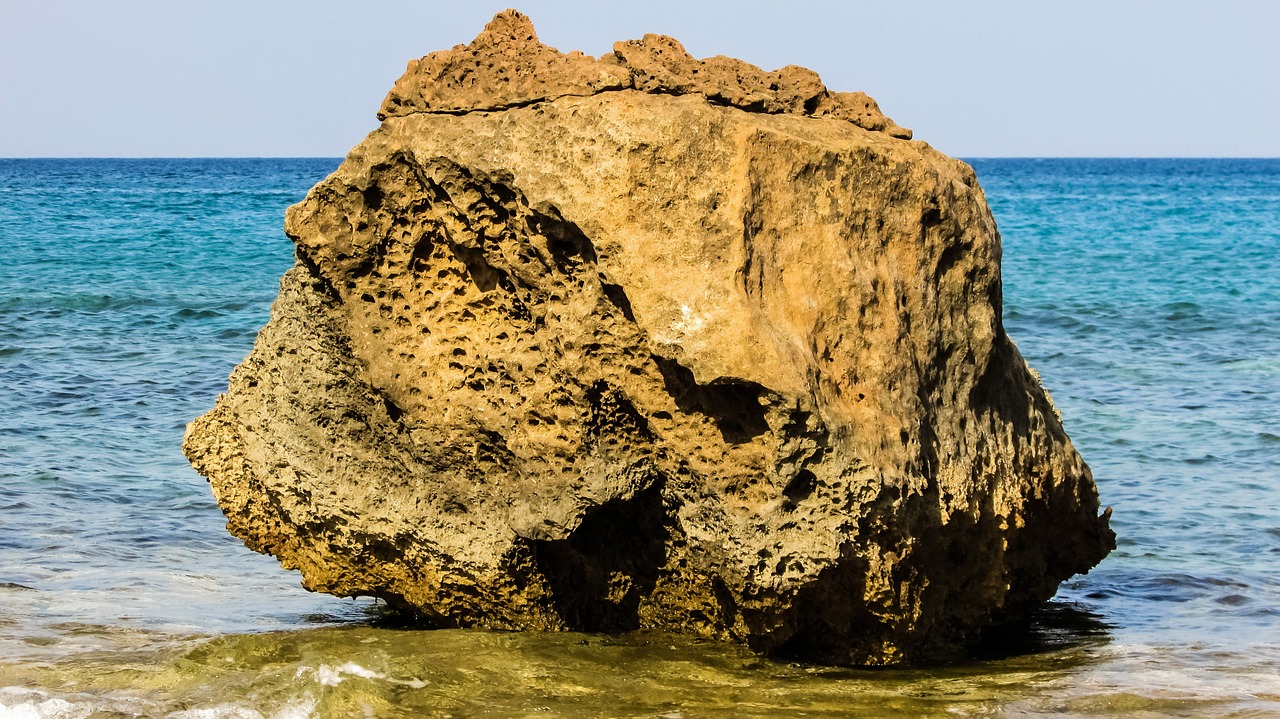 rock sea beach free photo