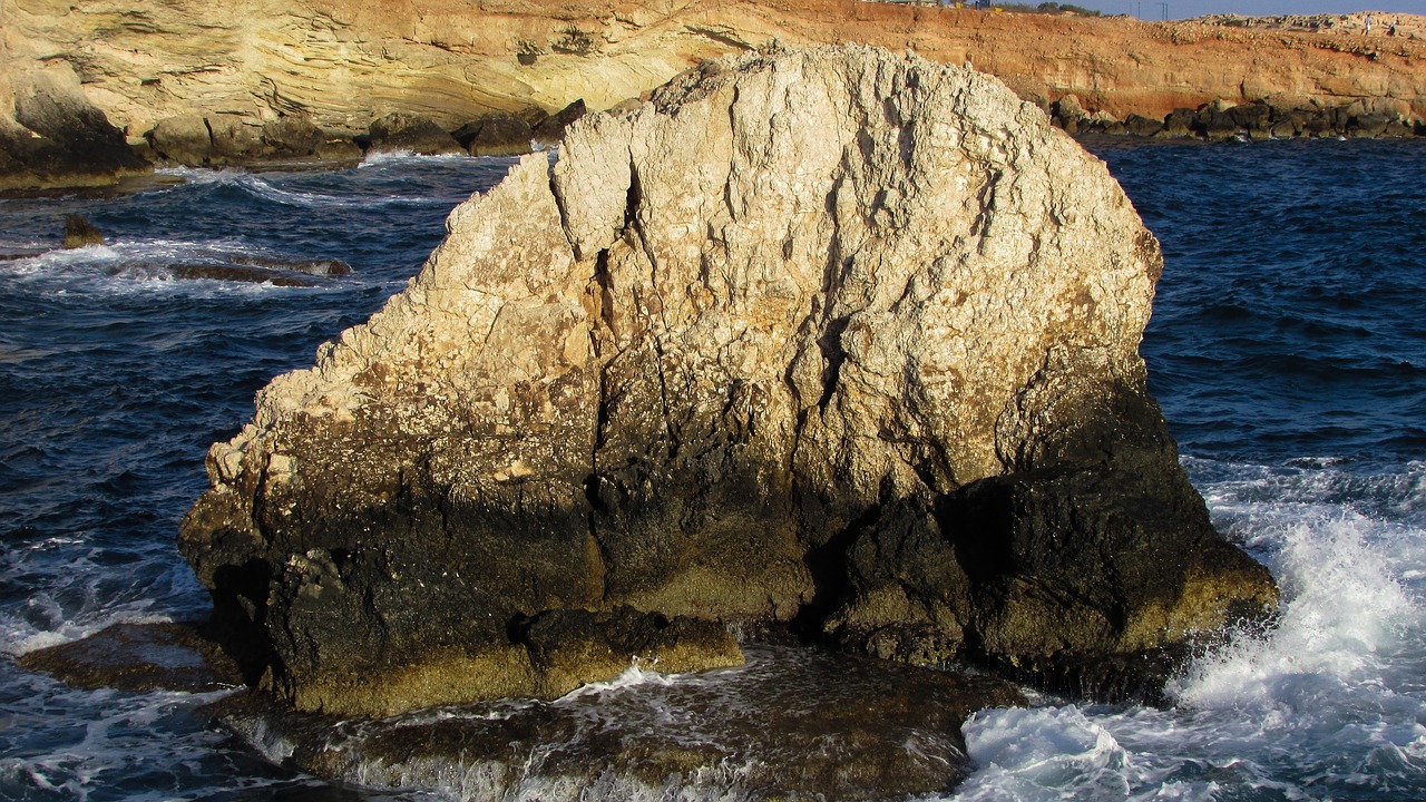 rock waves smashing free photo