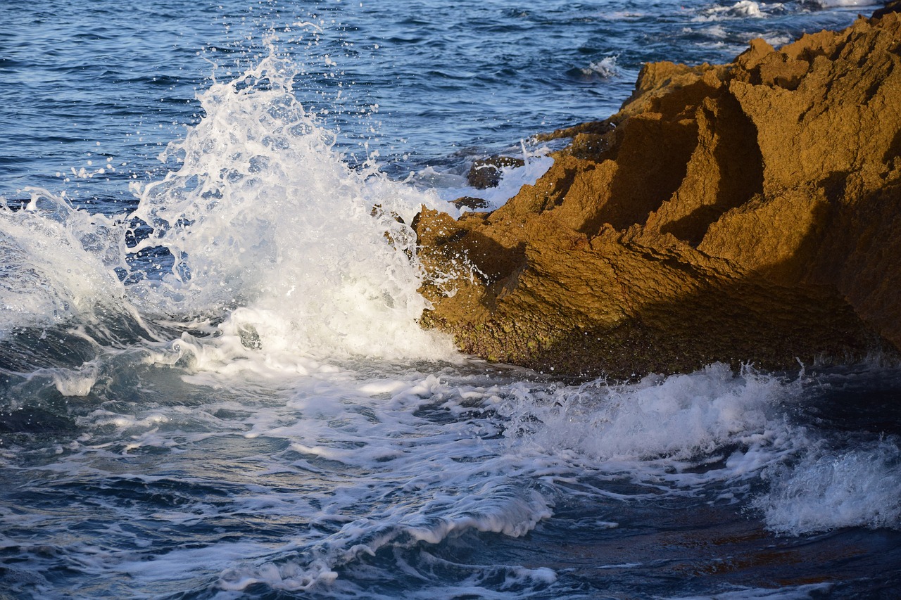 rock sea water free photo