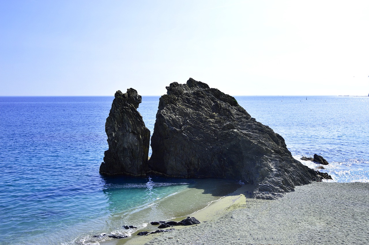 rock sea italy free photo