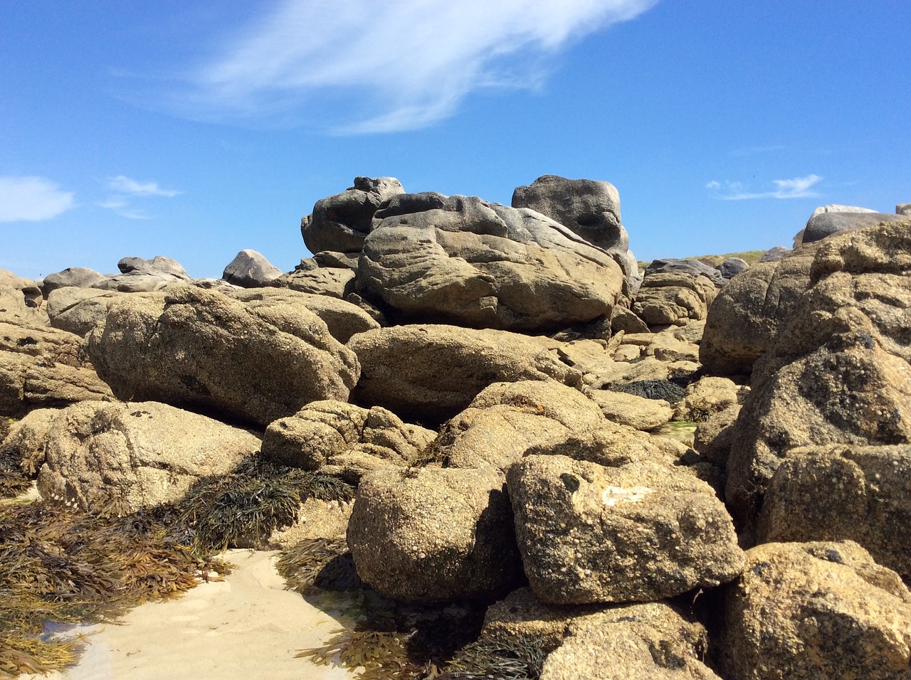 rock beach brittany free photo