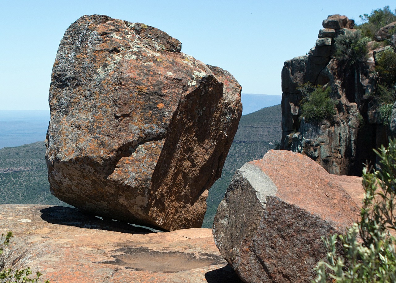 rock dolerite rock balanced boulder free photo