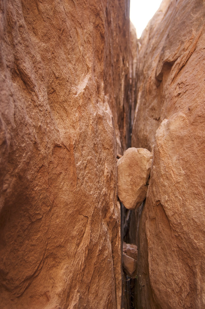 rock boulder crevasse free photo