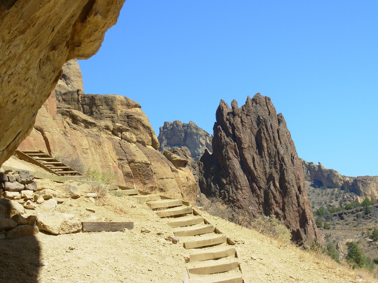 rock climbing desert free photo