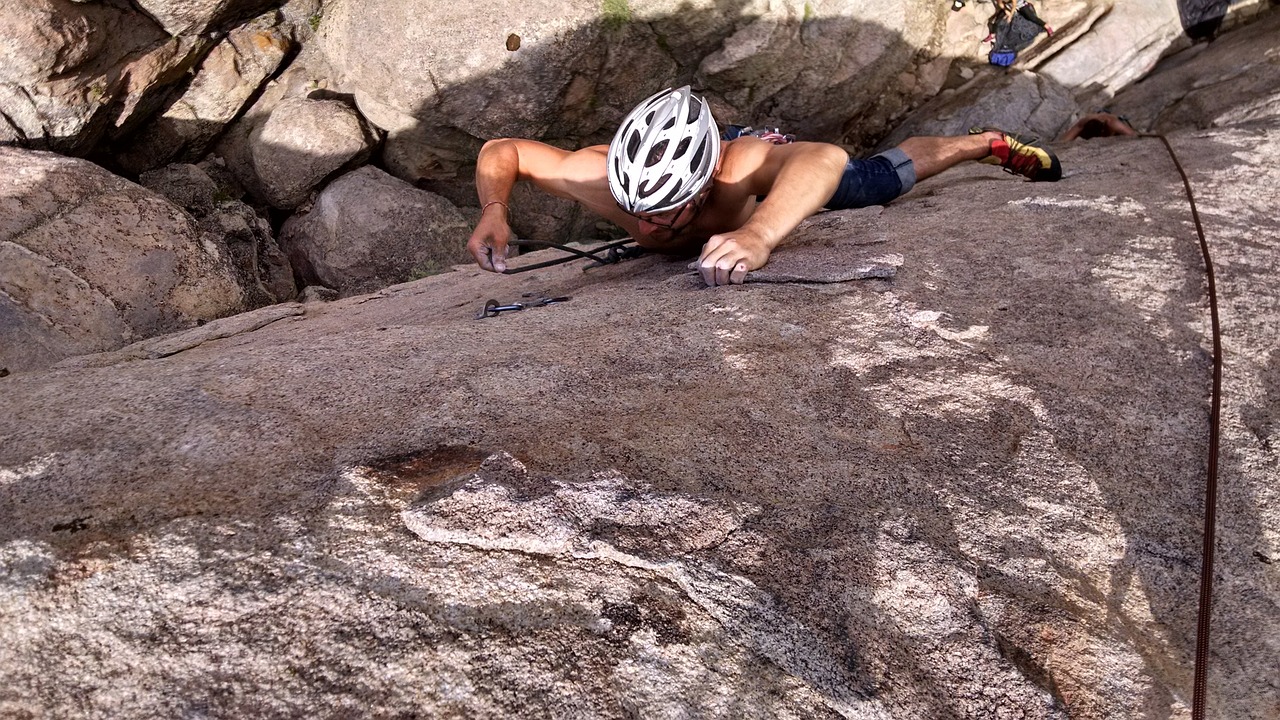 rock climbing lead climbing climbing free photo