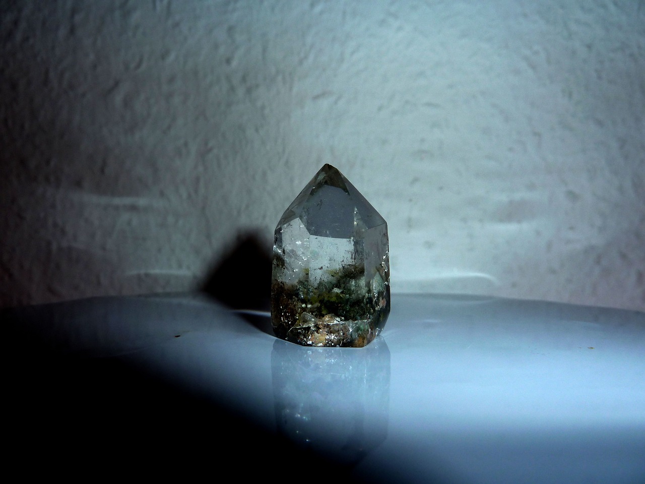 rock crystal glassy mysterious world free photo