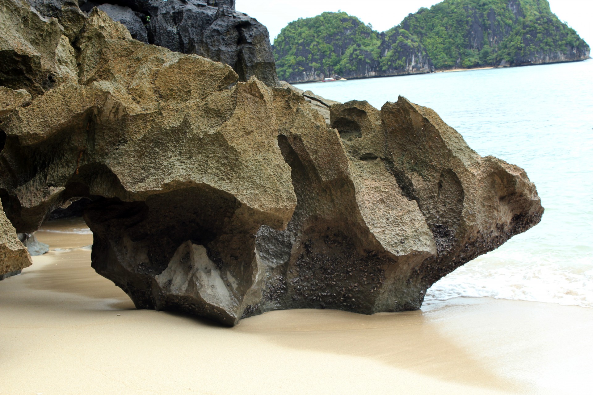 rock stone formation rock black rocks formation free photo