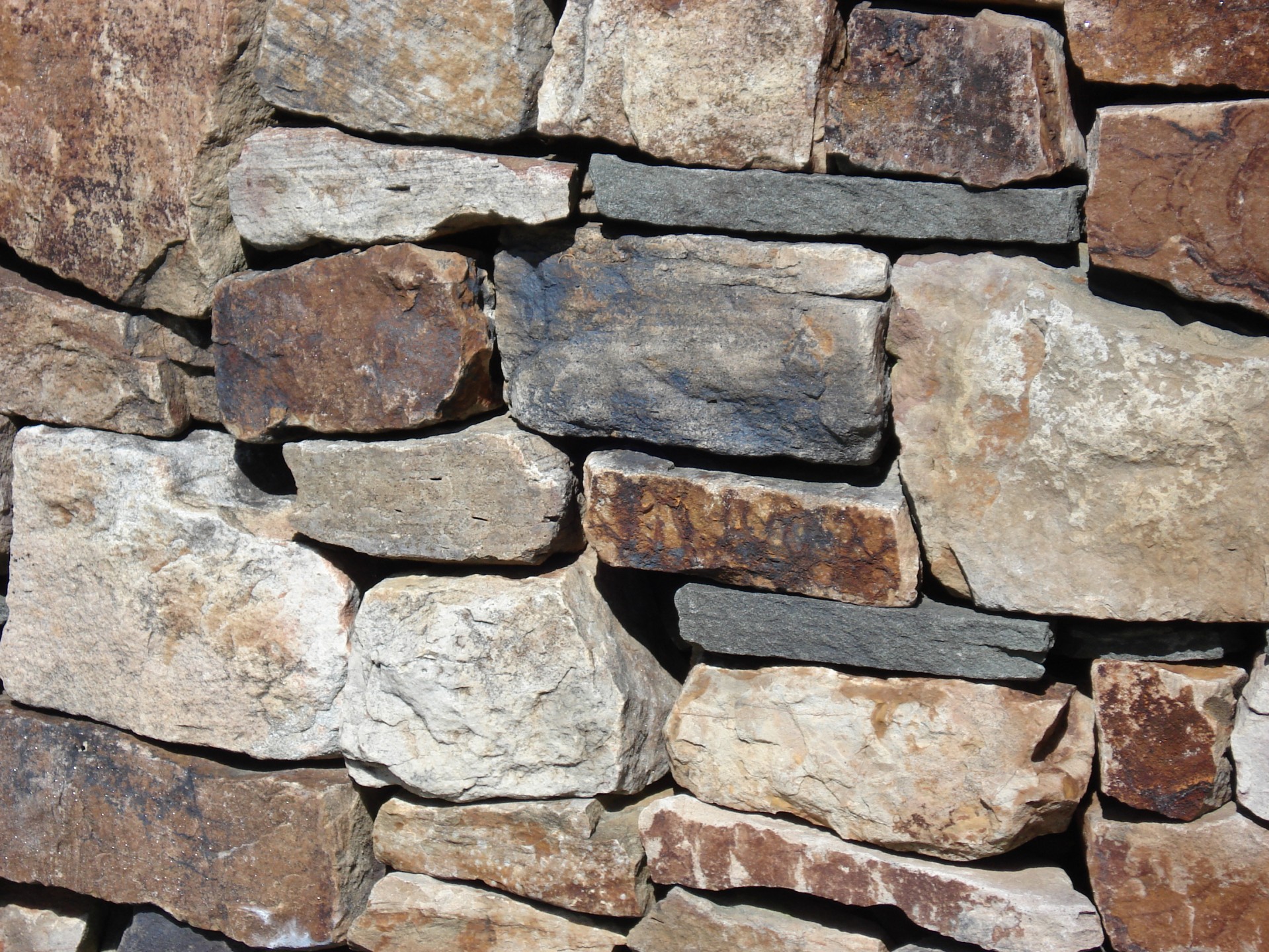 rock wall rustic free photo