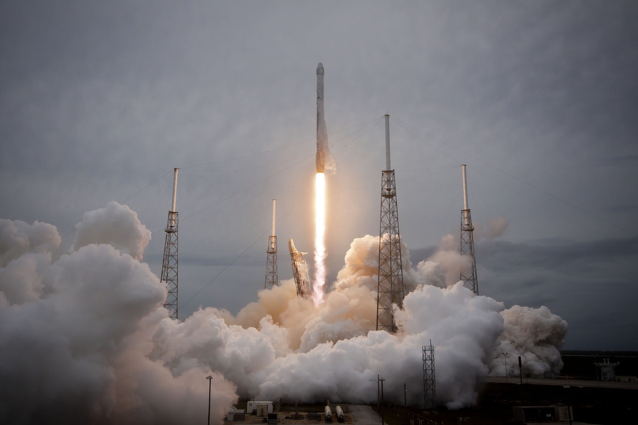 rocket launch spacex lift-off free photo