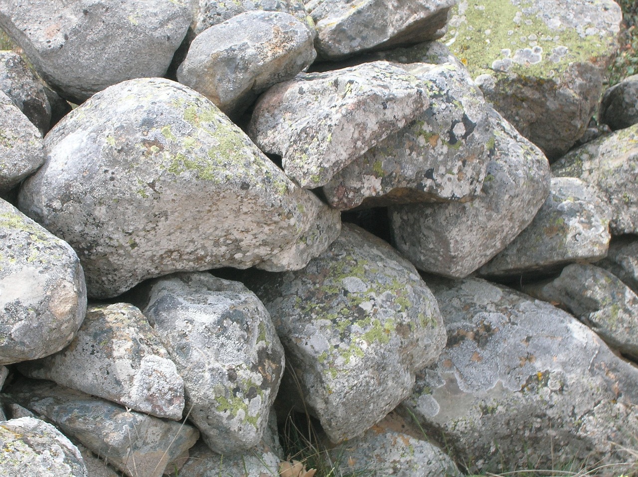 rocks granite granite stones free photo