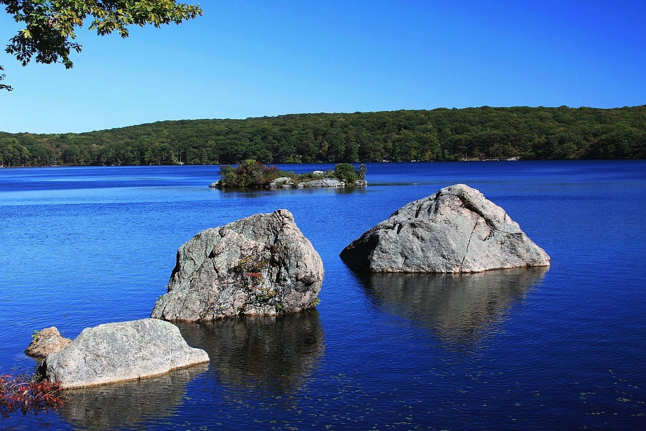 rock stone lake free photo