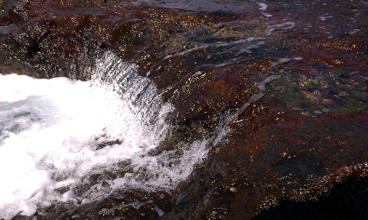 rocks the sea waterfall free photo