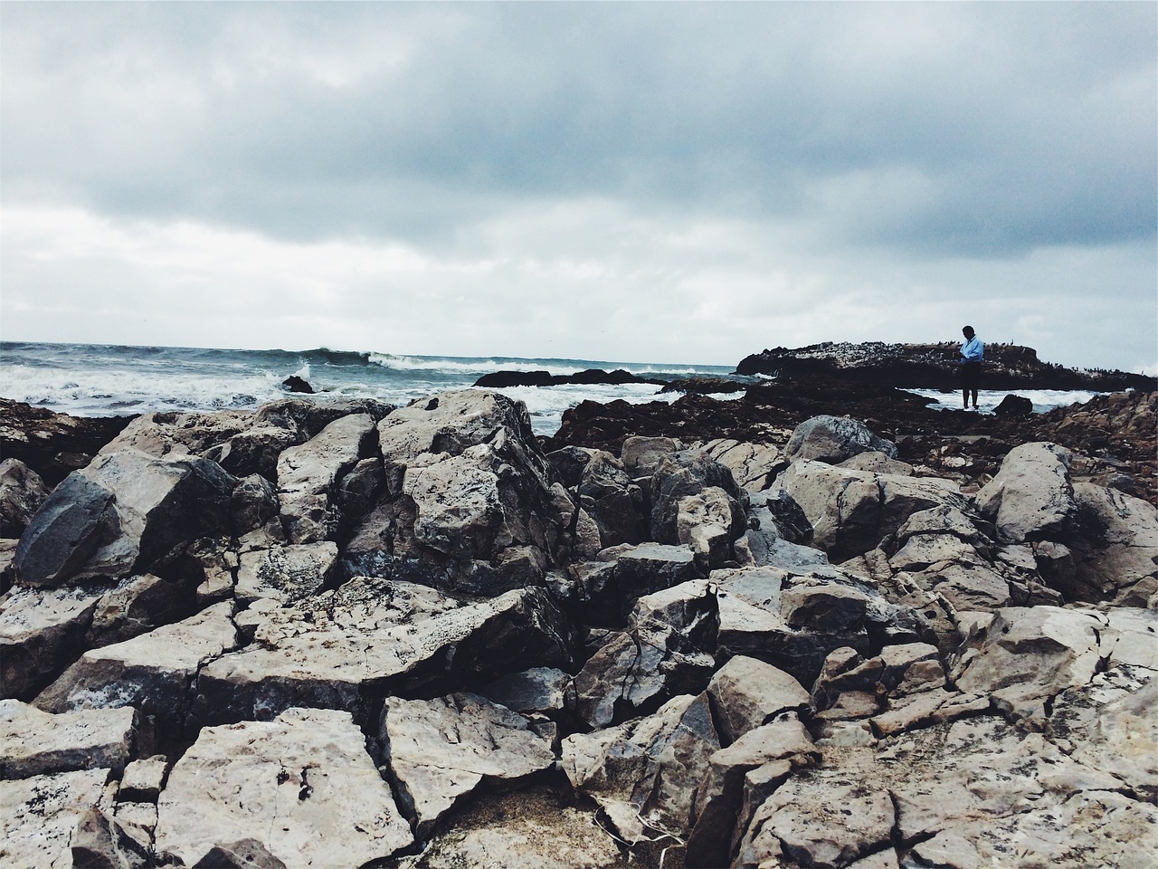 rocks ocean waves free photo