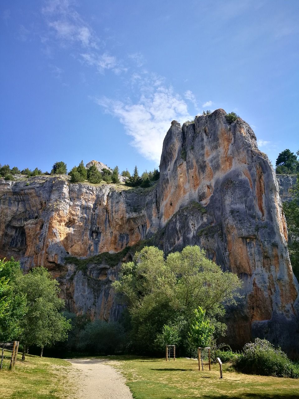 rocks  hiking  nature free photo