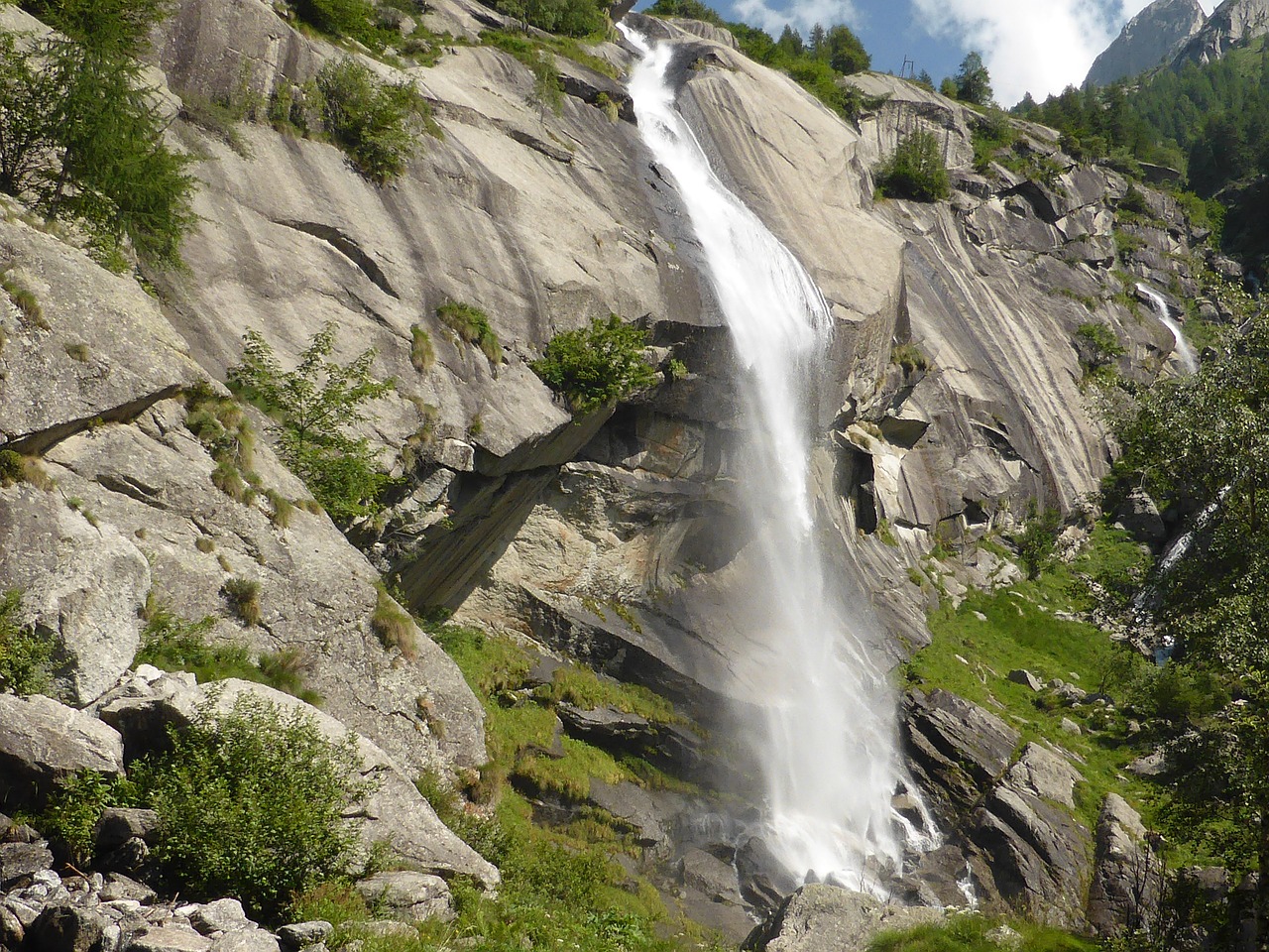 rocks waterfall wall free photo