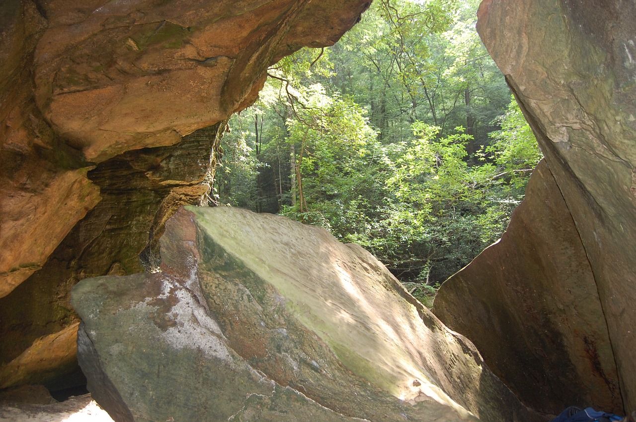 rocks caves outdoor free photo