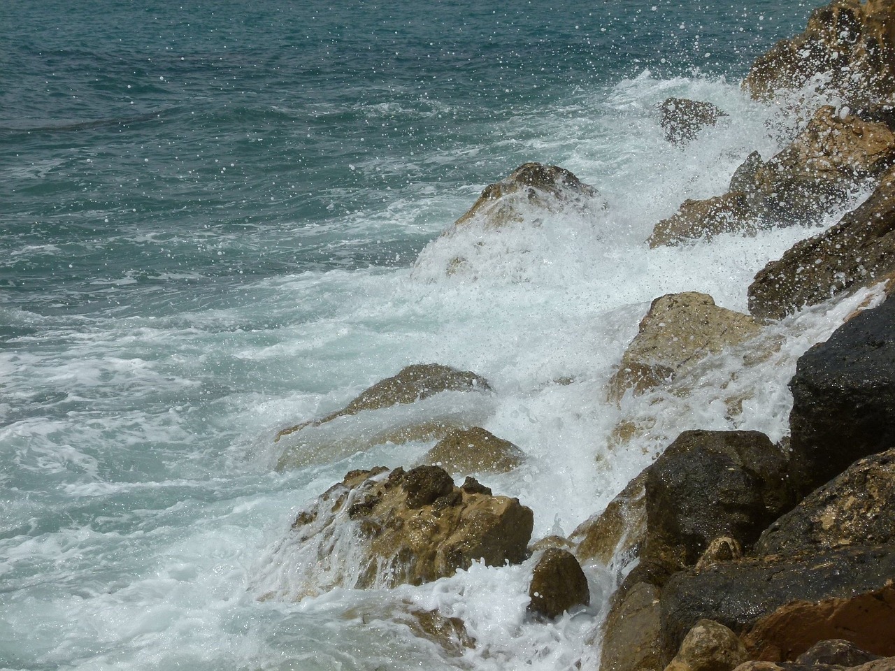 rocks water sea spray free photo