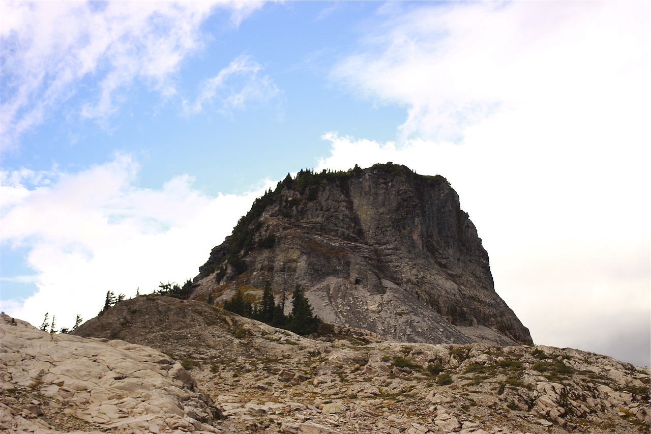 rocks cliff nature free photo