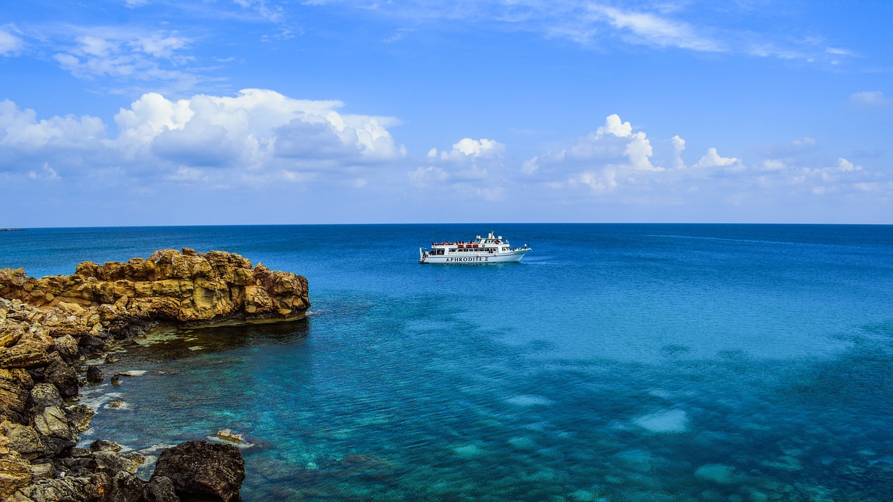 rocky coast sea horizon free photo