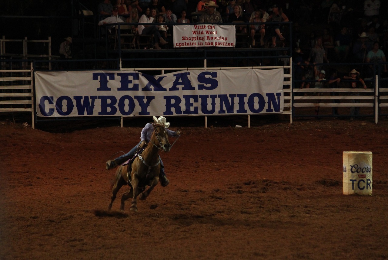 rodeo barrel racing texas free photo