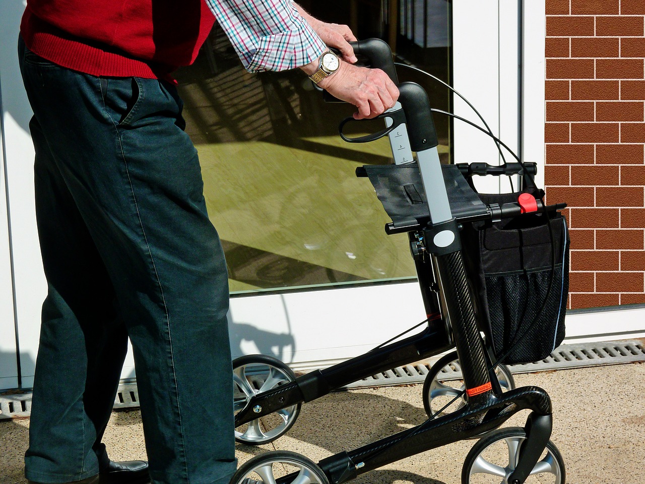 rollator old retirement home free photo