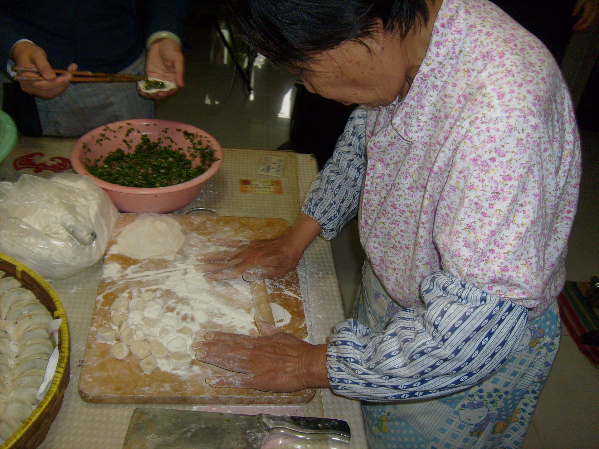dough rolling dumplings free photo