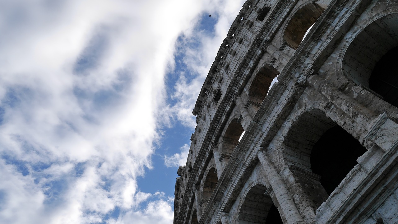 roma sky colosseum free photo