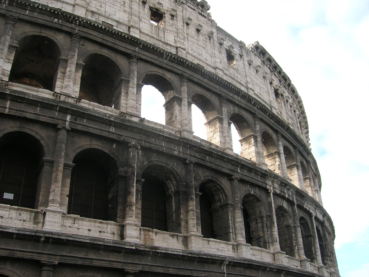 roman colosseum ancient free photo