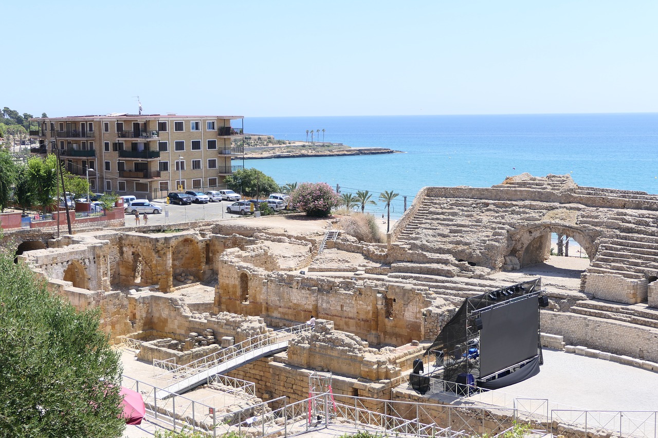 roman  arena  tarragona free photo