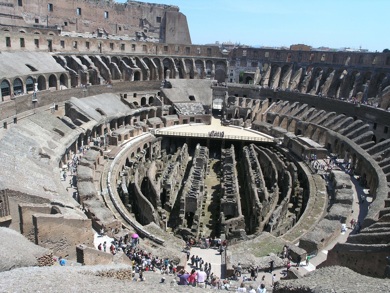 roman colosseum rome italy free photo