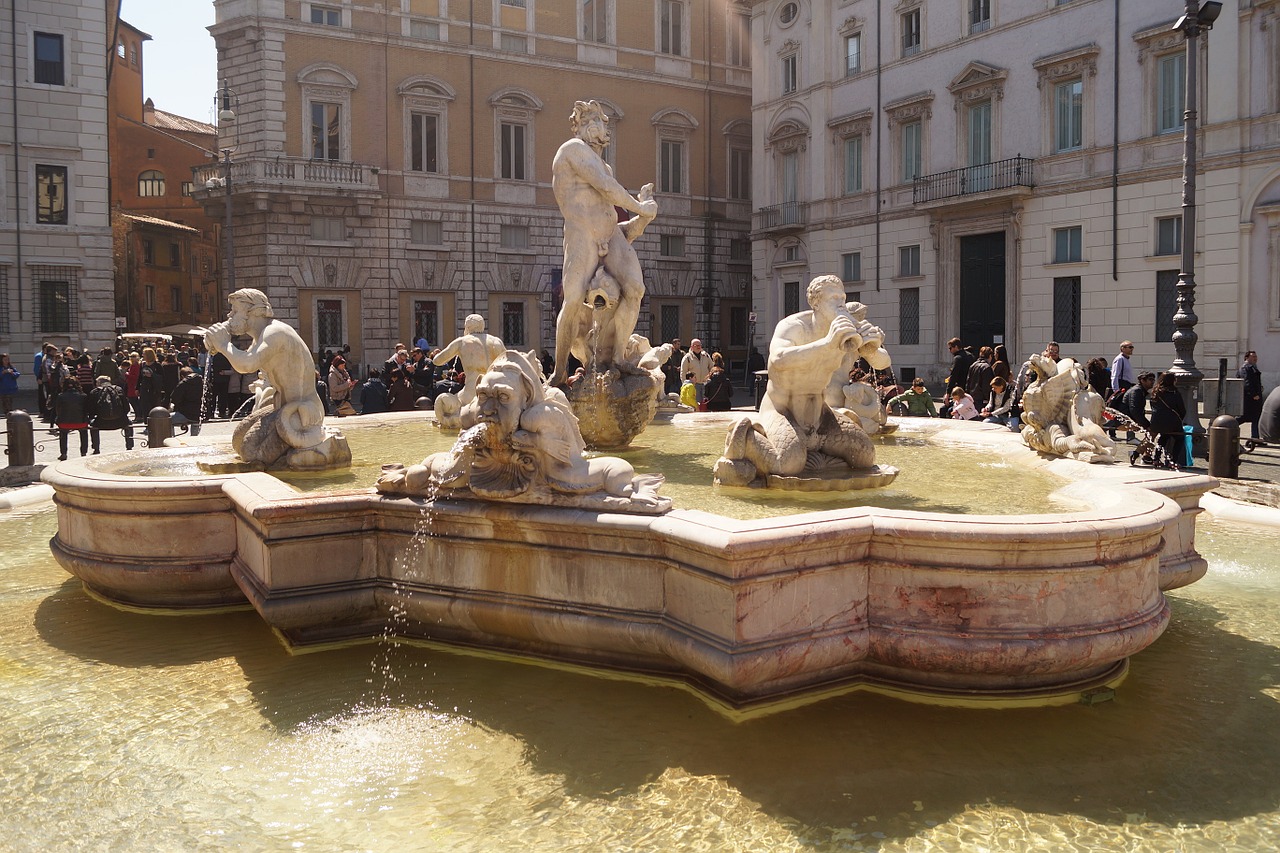 roman holiday rome fontana del moro free photo
